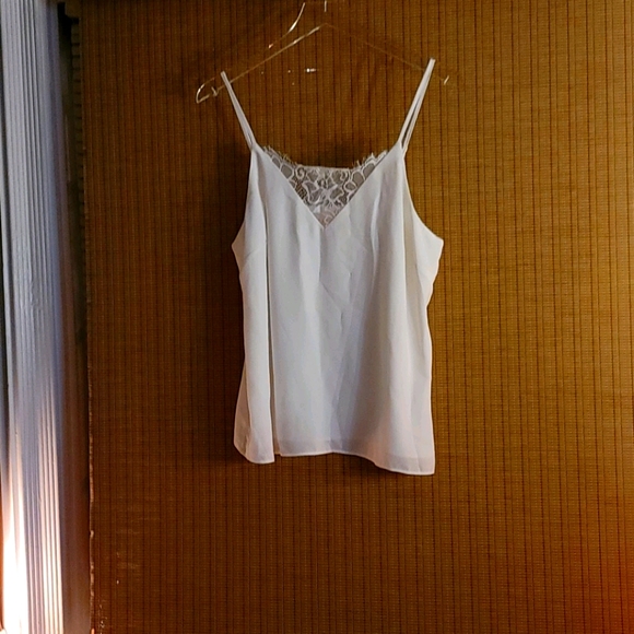 Leyden V Neck Cami